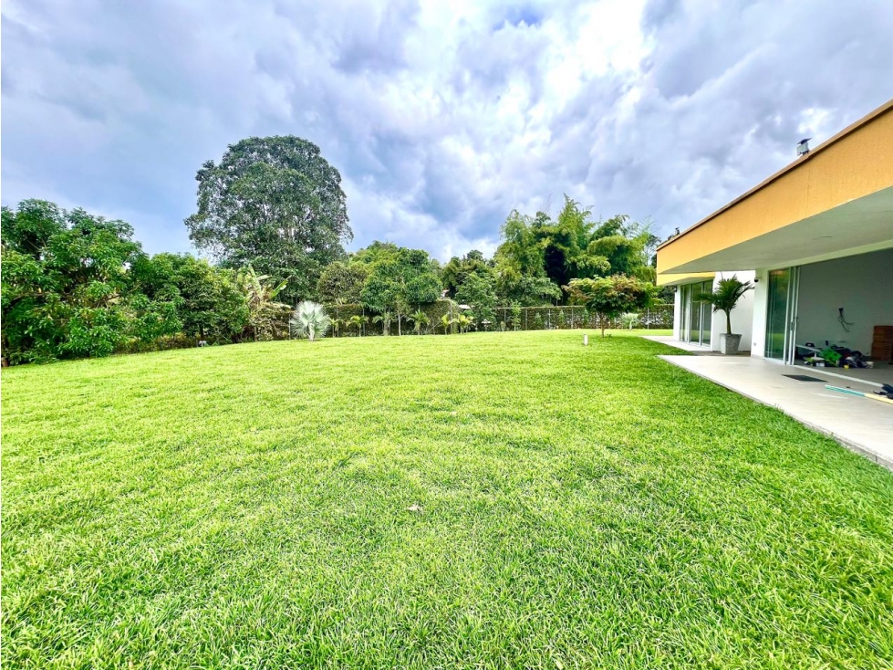 VENTA CASA CAMPESTRE VIA ARMENIA