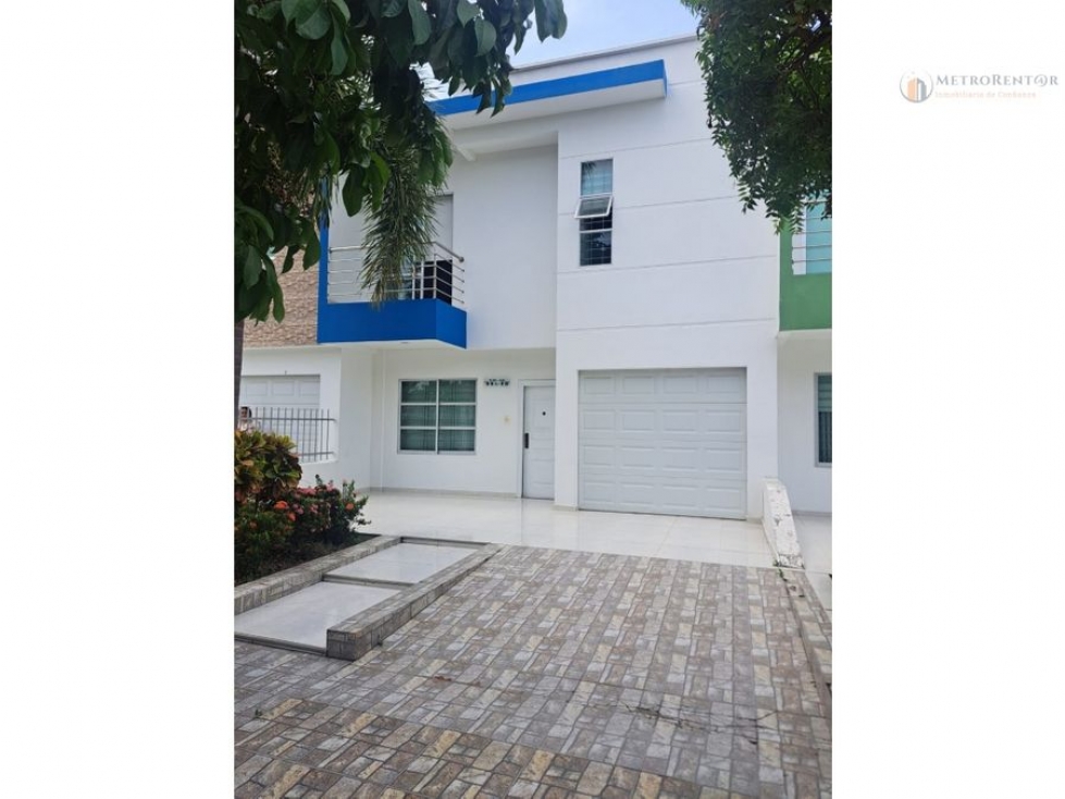 VENTA CASA UBICADA EN BARRIO VALLEJUELOS MONTERÍA CÓRDOBA - M