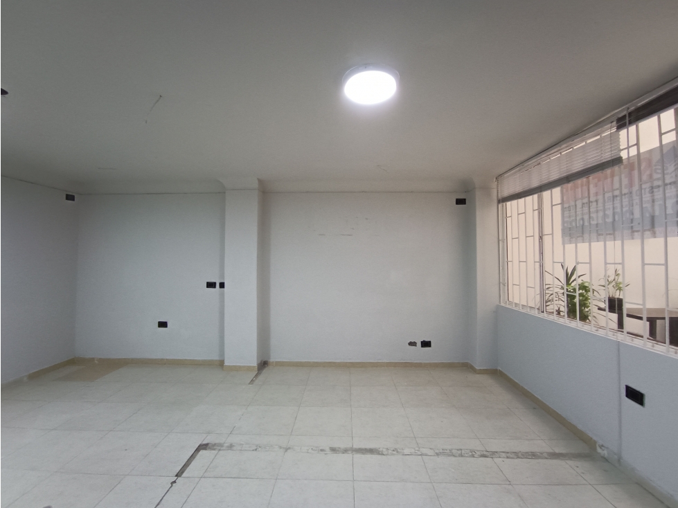 VENTA DE OFICINA EN EL LAGO — foto 6