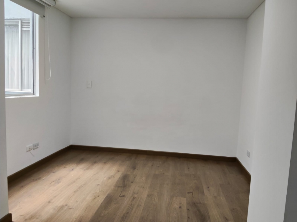 En venta amplio apartaestudio con parqueadero en el Tunal en Bogota — foto 4
