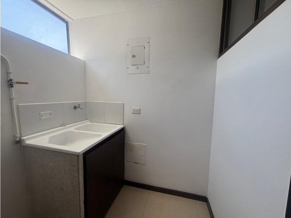 VENTA EXCLUSIVO APARTAMENTO EN LAS PALMAS, EL POBLADO — foto 6