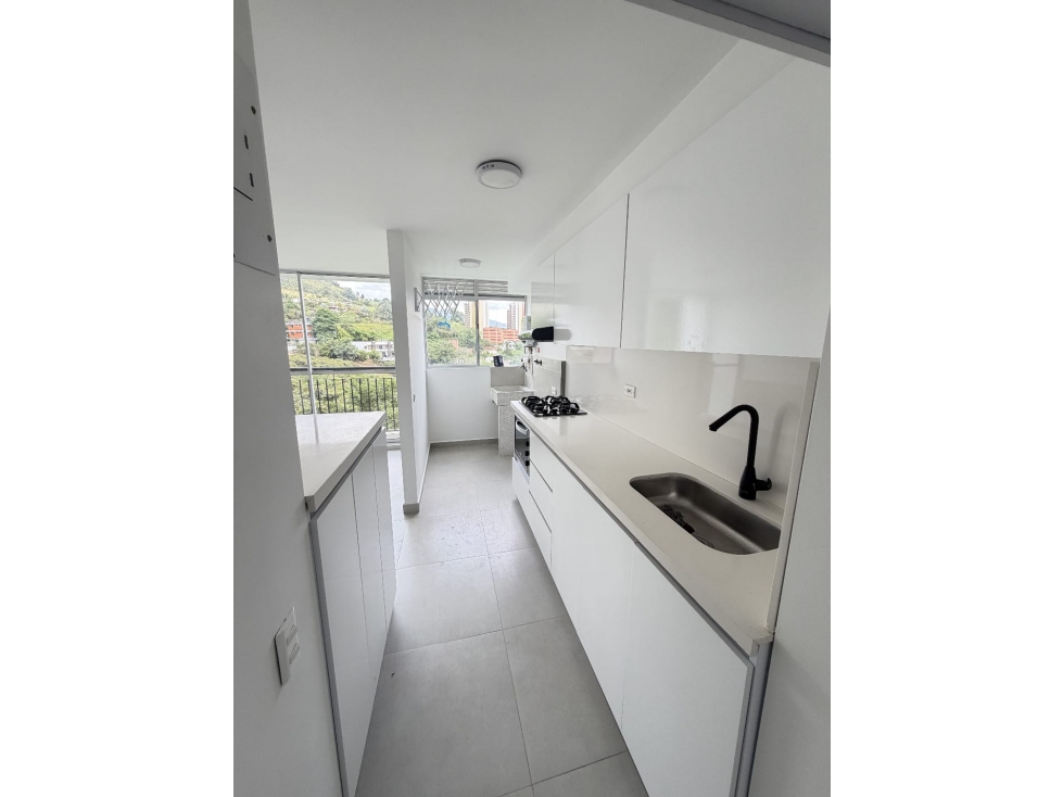 VENTA DE APARTAMENTO EN ENVIGADO - ANTIOQUIA — foto 2
