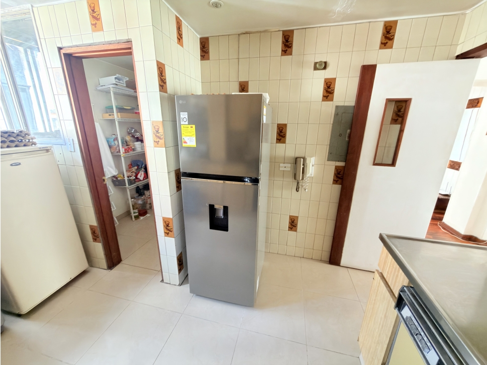 VENTA DE APARTAMENTO DUPLEX PARA REMODELAR EN SANTA ANA OCCIDENTAL — foto 4