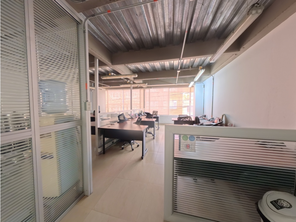 Arriendo Oficina Amoblada, Barrio Galán, 15 Puestos + Sala Juntas — foto 2