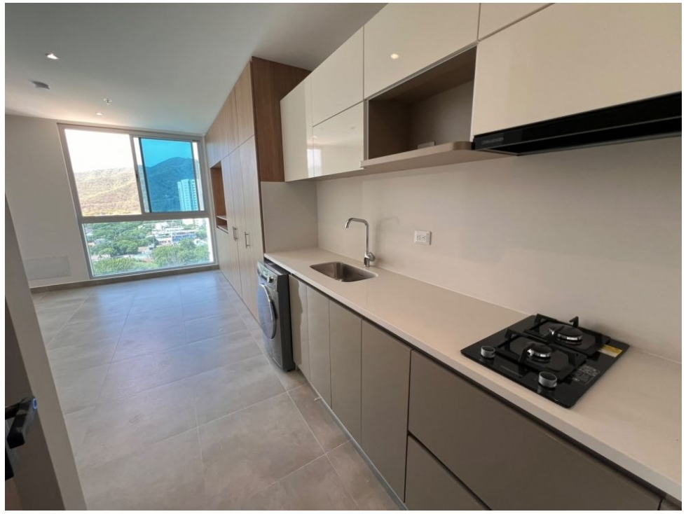 VENTA APARTASUITE USO DE TURISMO SECTOR BELLAVISTA - B.P. - 4