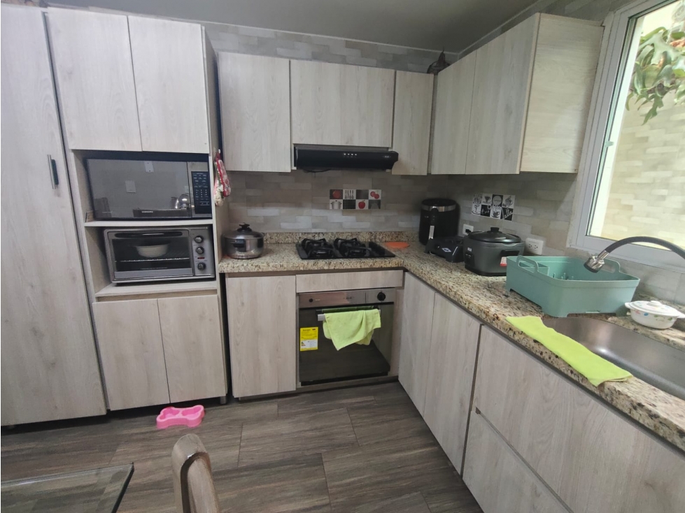 En venta casa remodelada en Torremolinos, Puente Aranda, Bogota — foto 5