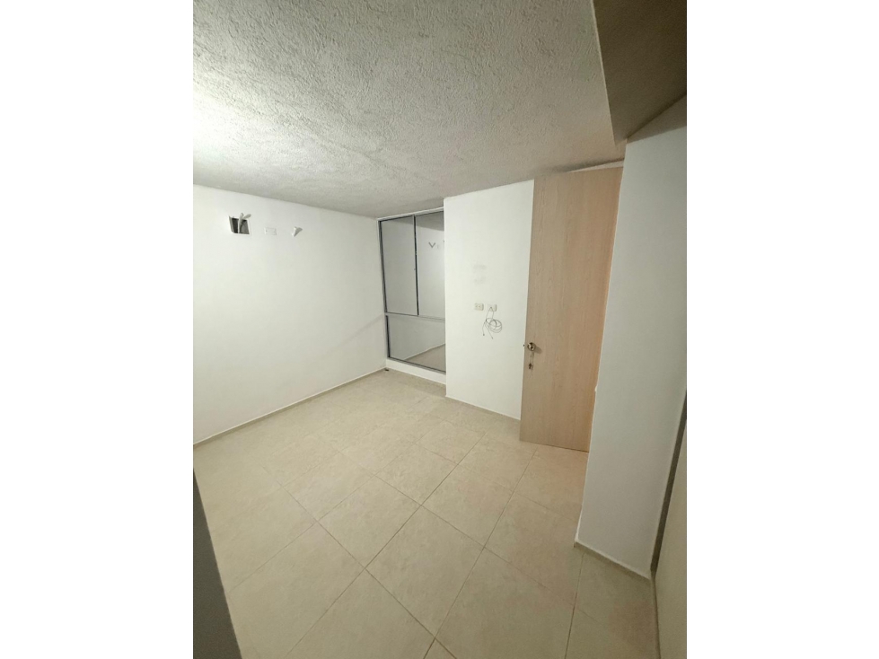 VENTA APARTAMENTO REMODELADO EN CONDOMINIO CARIOCA - CARTAGENA — foto 4