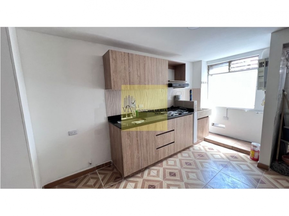 VENTA APARTAMENTO LAURELES MEDELLIN ANTIOQUIA - 1