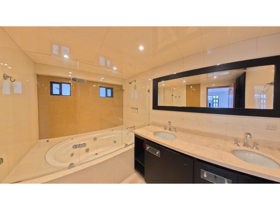 Casa en Venta en Madrid, Cund. 3 Pisos + Apartaestudio Independiente — foto 4