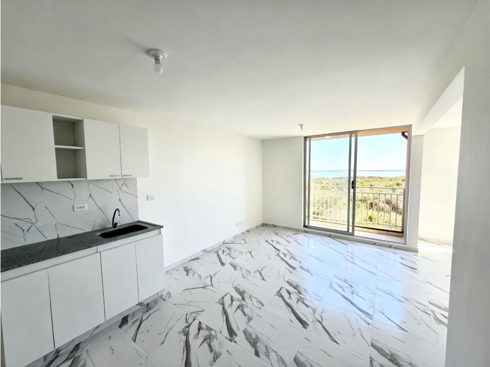 En venta de 58 m² con balcón y vista a la Ciénaga de Mallorquín