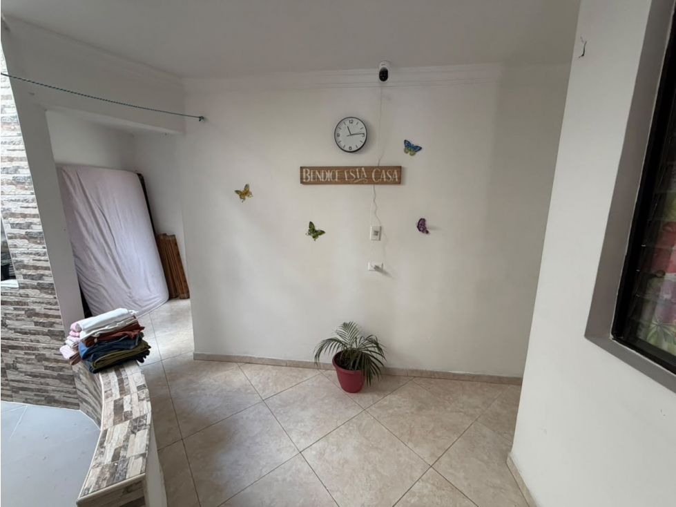 VENTA APARTAMENTO AMPLIO E ILUMINADO EN LAURELES CERCA A UPB — foto 6