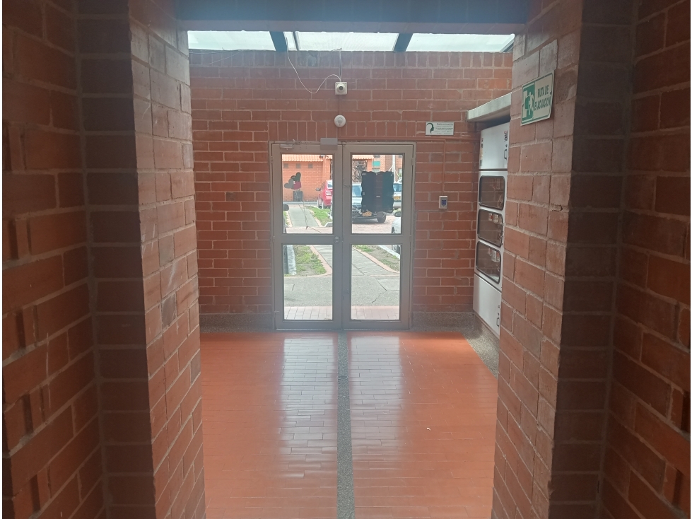 VENTA APARTAMENTO 49.23 M2 PISO 1 CIUDADELA COLSUBSIDIO - ENGATIVA — foto 4