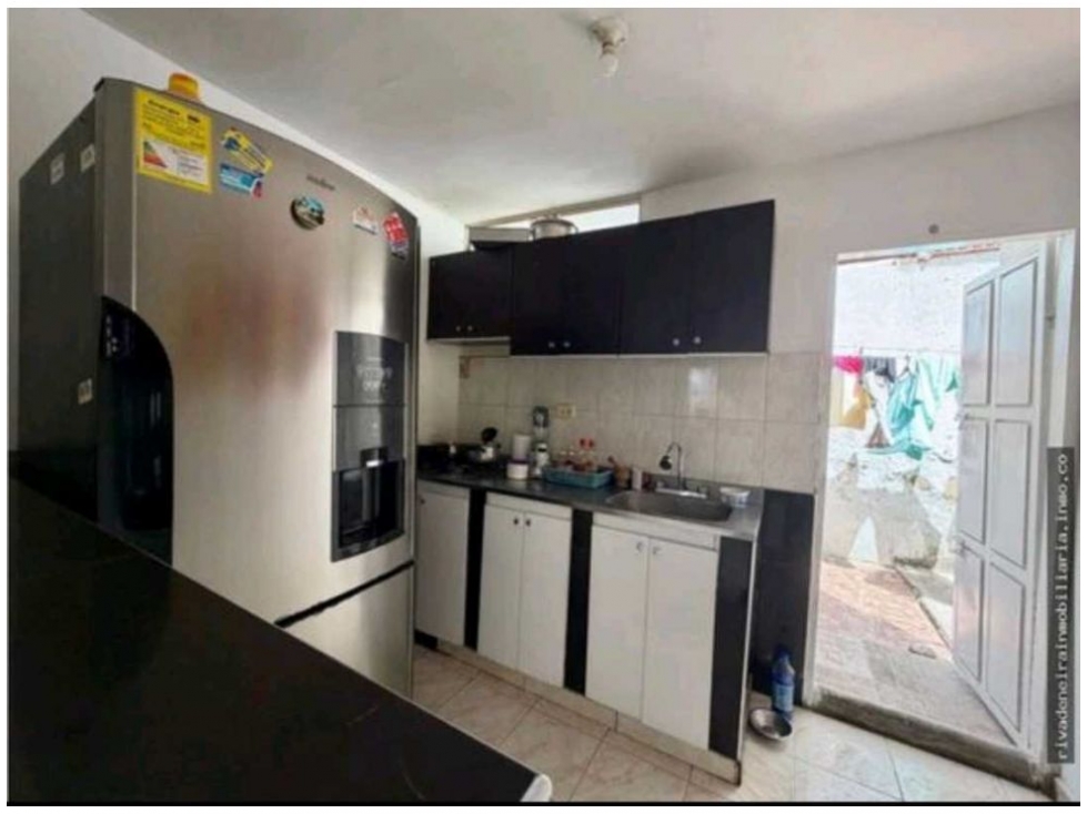 VENTA CASA DE DOS NIVELES EN SECTOR ANDREA CAROLINA - L.C. — foto 3