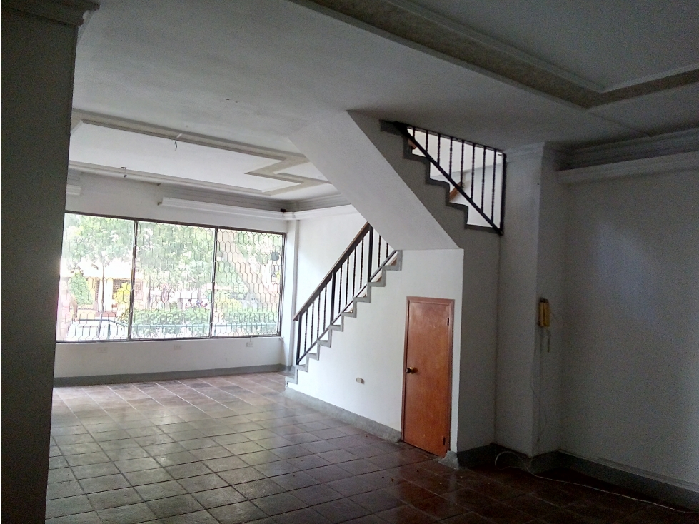 SE VENDE LOCAL COMERCIAL BAVARIA SANTA MARTA F.R — foto 4