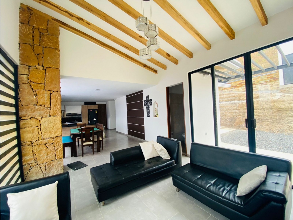 VENTA DE CASA QUINTA EN CONDOMINIO EN SAN GIL - 2
