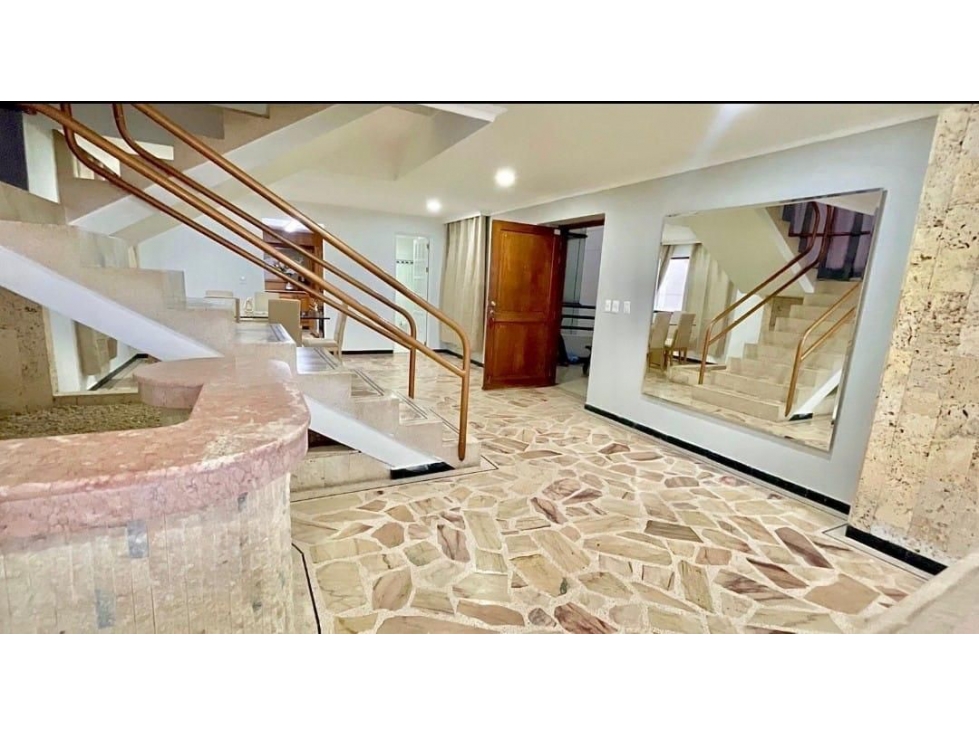 VENTA APARTAMENTO PENTHOUSE EN EL LAGUITO — foto 2