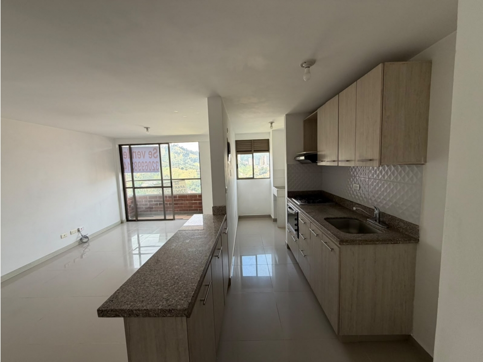 VENTA APARTAMENTO EXCELENTE ILUMINACION Y ACABADOS SABANETA ANTIOQUIA