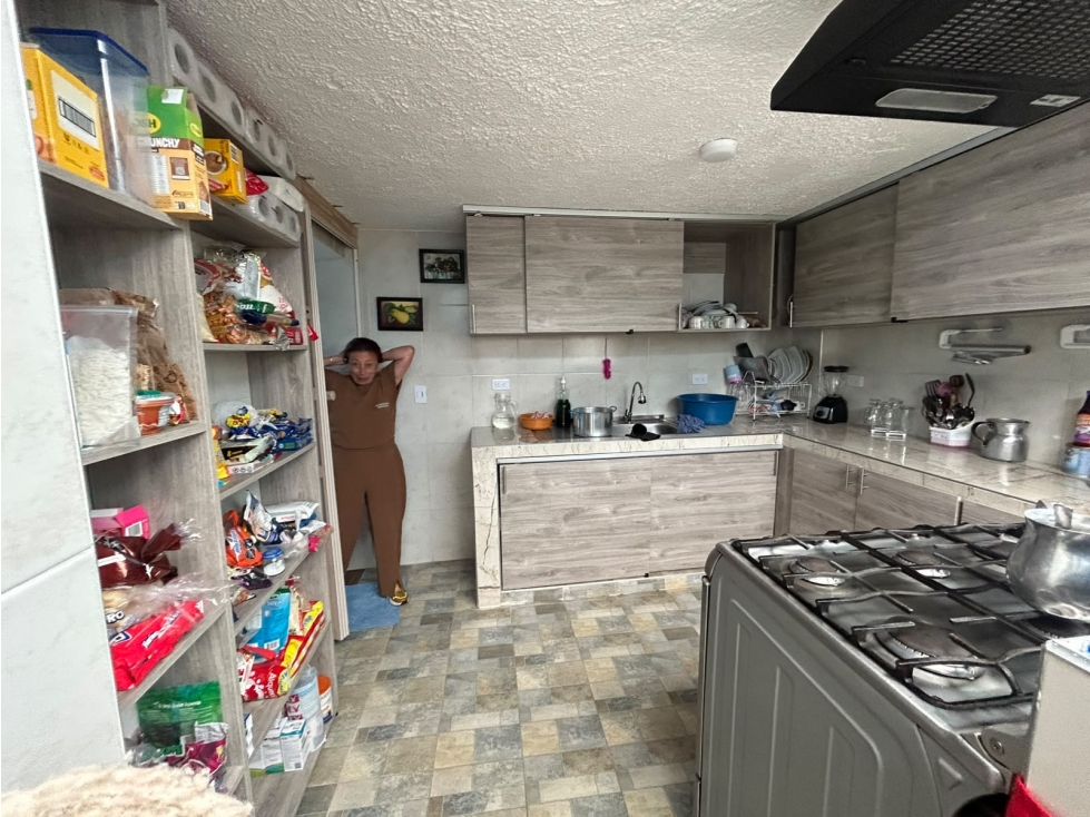 VENTA CASA CON APARTAESTUDIO Y LOCAL EN LAS NIEVES TUNJA — foto 4
