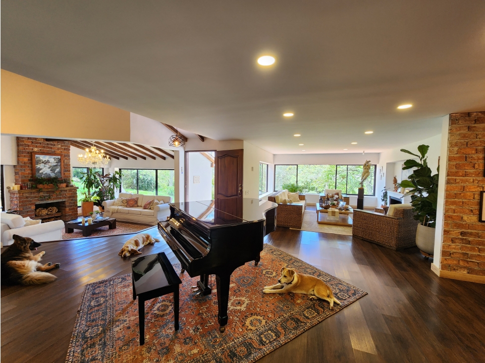 VENTA DE ESPECTACULAR CASA FINCA EN EL RETIRO CON UN LOTE HERMOSO