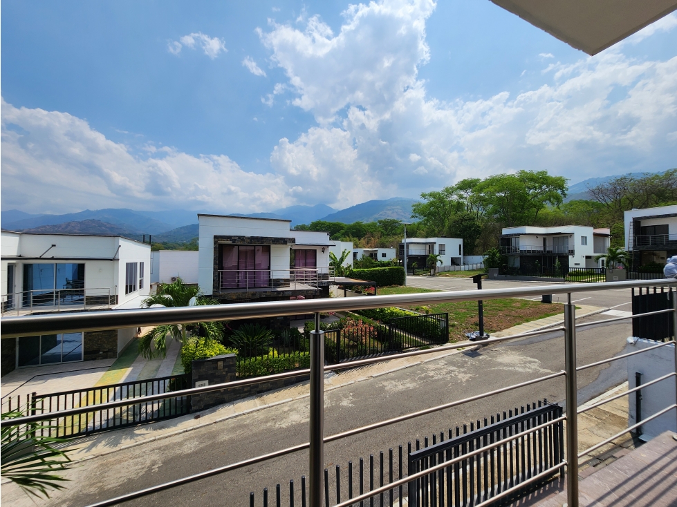 VENTA DE HERMOSA CABAÑA AMOBLADA Y CON PISCINA EN SOPETRAN, EN UNIDAD — foto 4