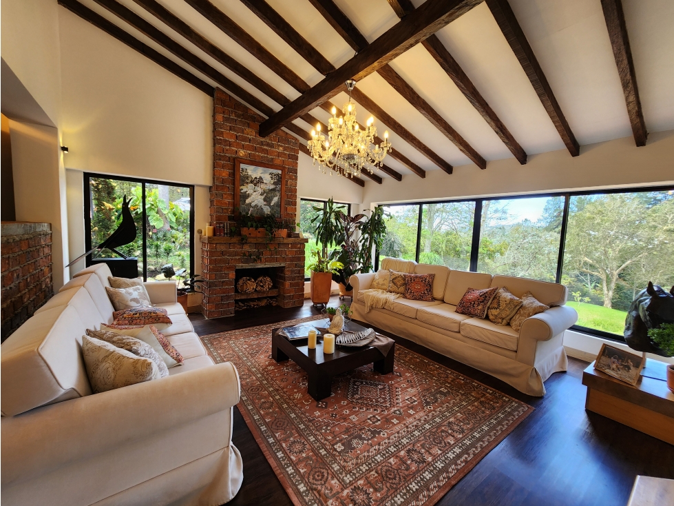 VENTA DE ESPECTACULAR CASA FINCA EN EL RETIRO CON UN LOTE HERMOSO — foto 2