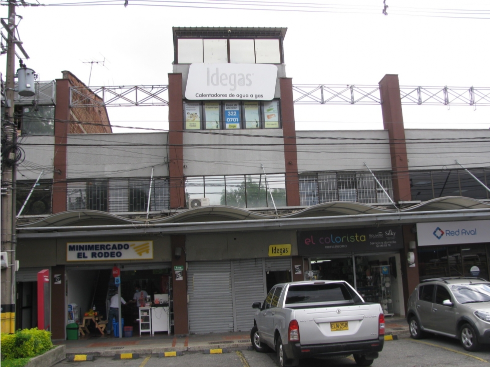 Local Ideal para Negocio Centro Comercial El Rodeo