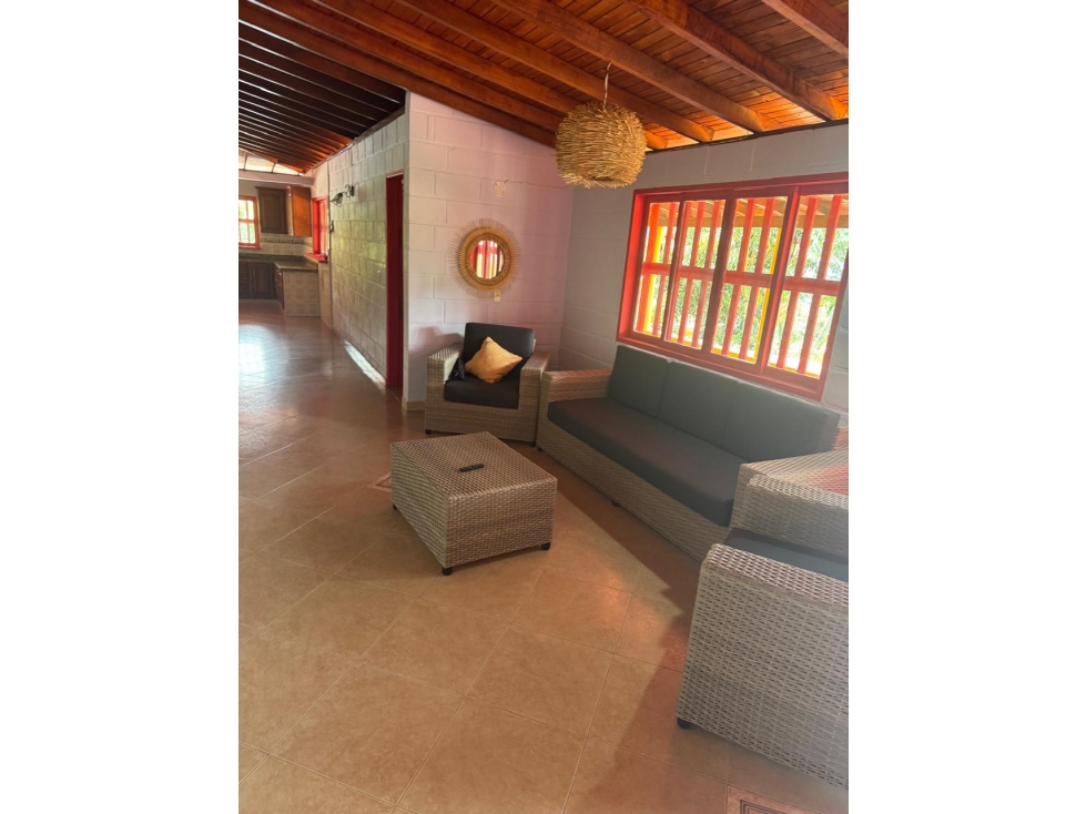 Finca de Recreo con Piscina, Jacuzzi y Amplias Zonas Verdes — foto 6