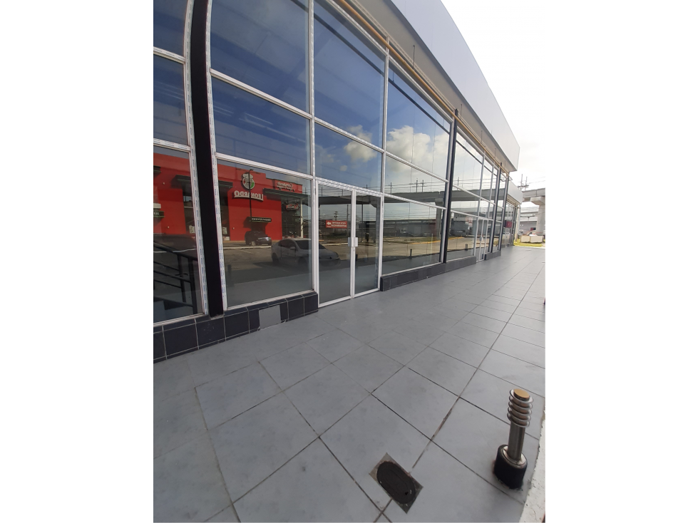 ALQUILER LOCAL COMERCIAL GALERIAS PANAMERICANA - 3
