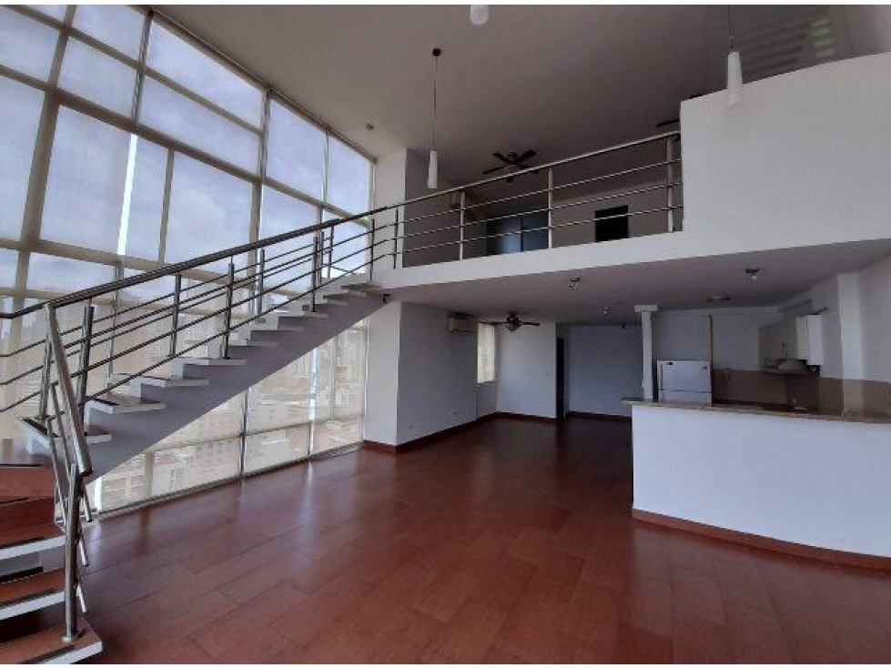 Se vende apartamento en Via Argentina, PH Mediterraneo Loft — foto 2
