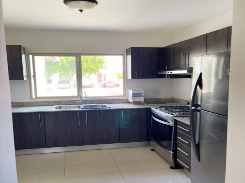 ALQUILER DE CASA EN COSTA VERDE, SPRING HILLS - 3