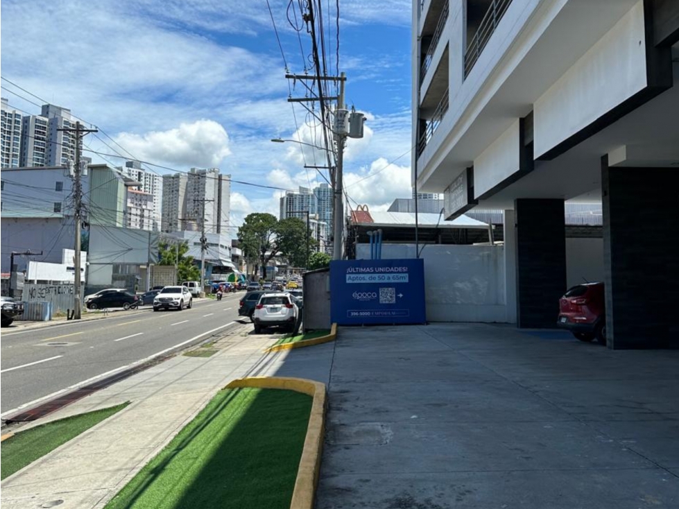 Alquiler de Local Comercial en PH Epoca, Parque Lefevre