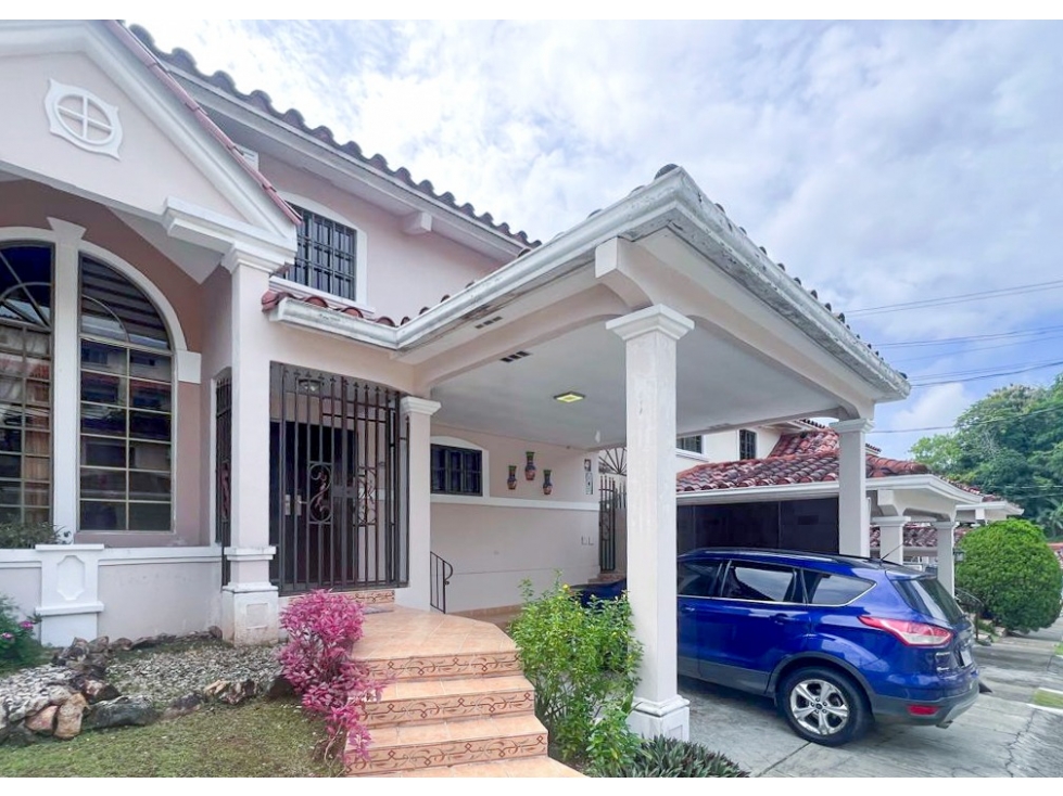 VENTA DE CASA EN VILLA DE LAS FUENTES, URBANIZACION CORONADO GARDEN — foto 4