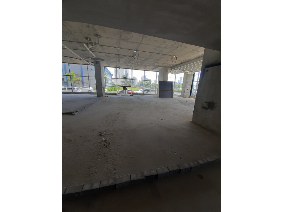 ALQUILER LOCAL COMERCIAL AV BALBOA NEGOCIABLE — foto 5