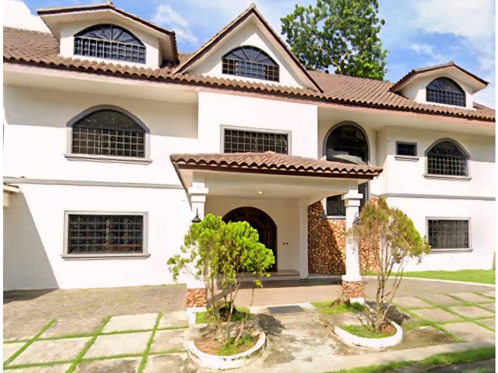 Venta de casa en Llanos de Curundu, Albrook