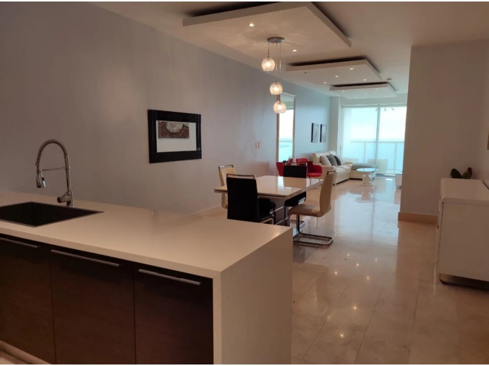 ALQUILER DE APARTAMENTO EN AV BALBOA, PH YOO AMOBLADO — foto 2