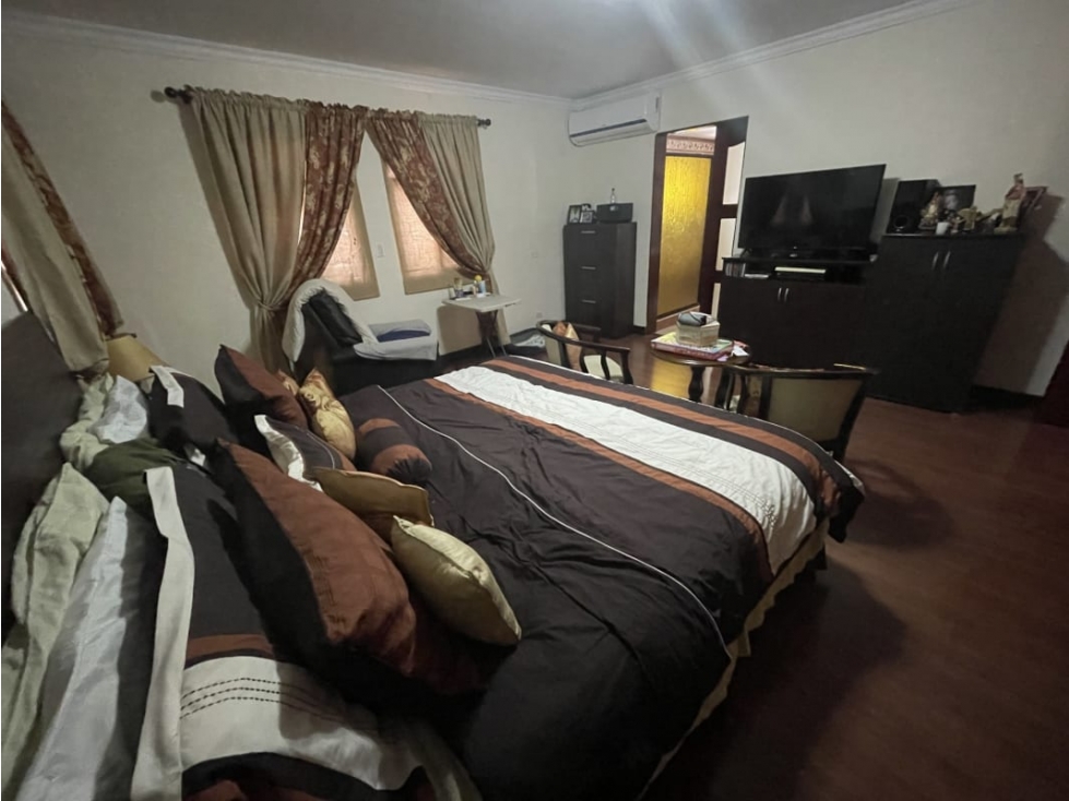 Venta de Casa en La Alameda - 6