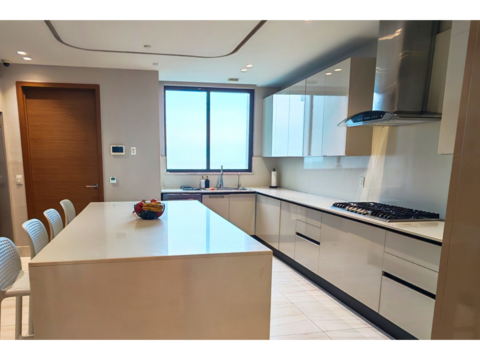 Alquiler de apartamento equipado y amoblado en PH EMPIRE, Santa Marìa — foto 6
