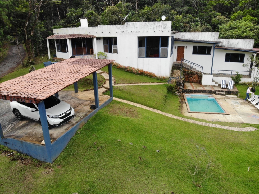 Se vende Casa Campestre en Cerro Azul - 1