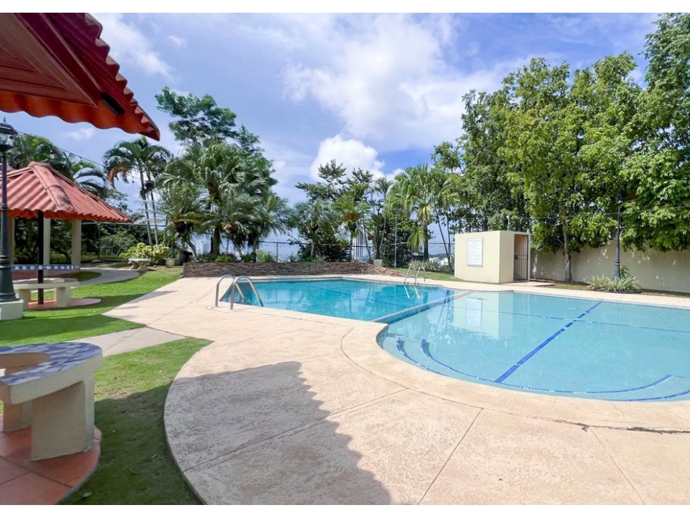 VENTA DE CASA EN VILLA DE LAS FUENTES, URBANIZACION CORONADO GARDEN — foto 3