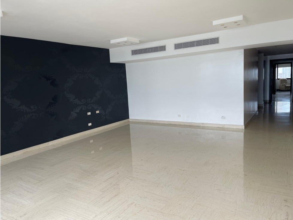 Venta de Apartamento en PH Los Delfines, Avenida Balboa — foto 3
