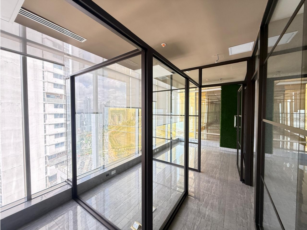 Alquiler de Oficina en Torre Bicsa, Av. Balboa