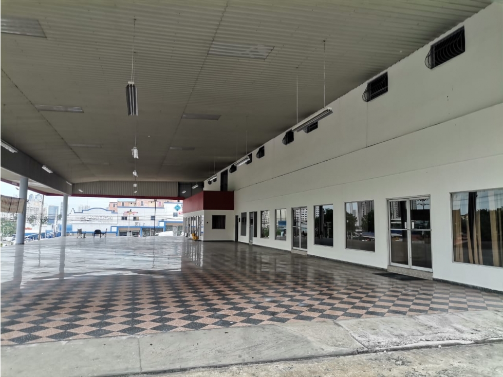 Se alquila local comercial, Vía Cincuentenario — foto 4
