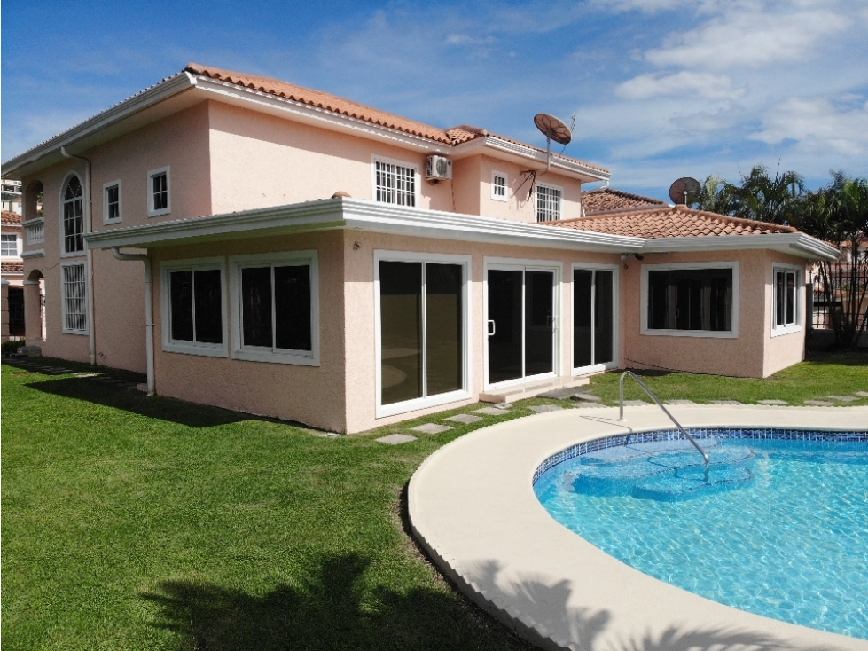 Se vende Casa en Condado del rey , Residencial Altos del fresno — foto 3