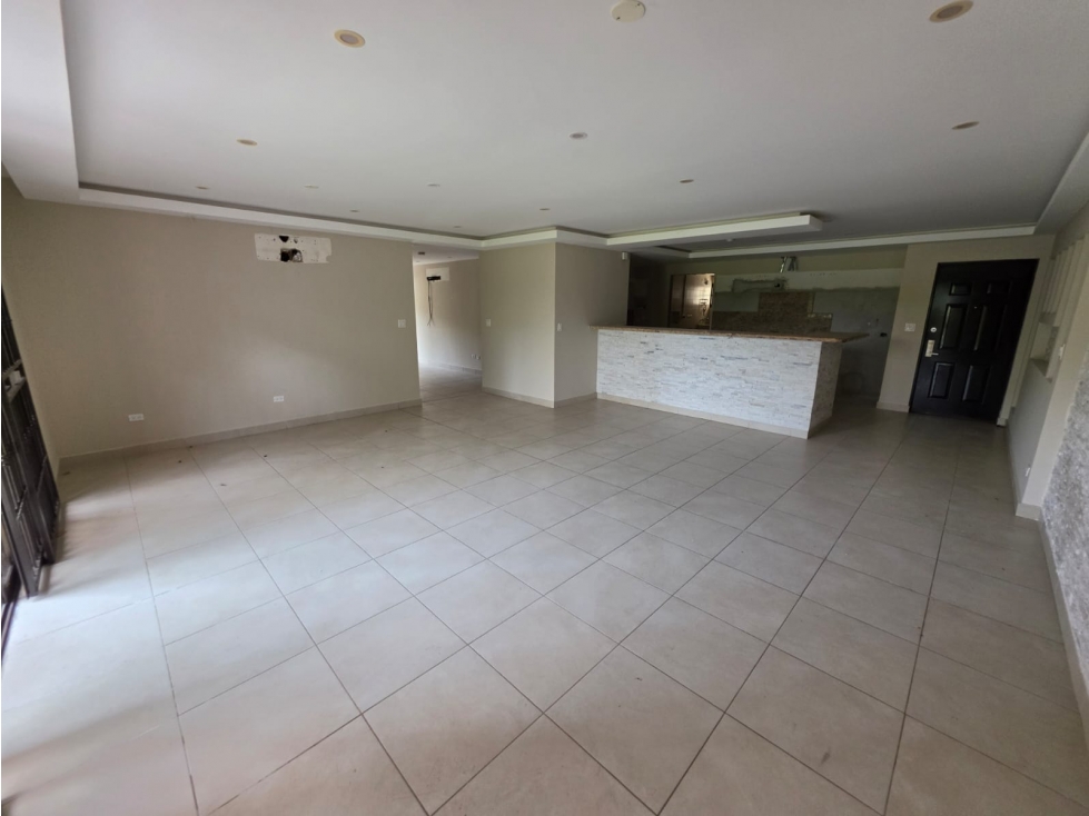 Venta de Apartamento en PH Embassy Club, Clayton - 6