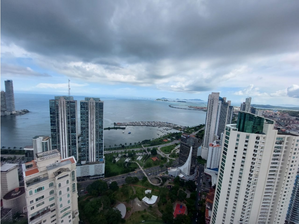 Venta de Penthouse en PH Costanera, Avenida Balboa