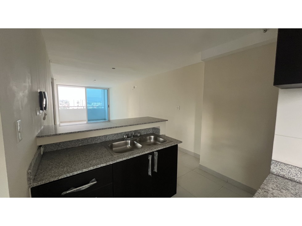 Venta de apartamento en Parque Lefevre, PH Arenas Park