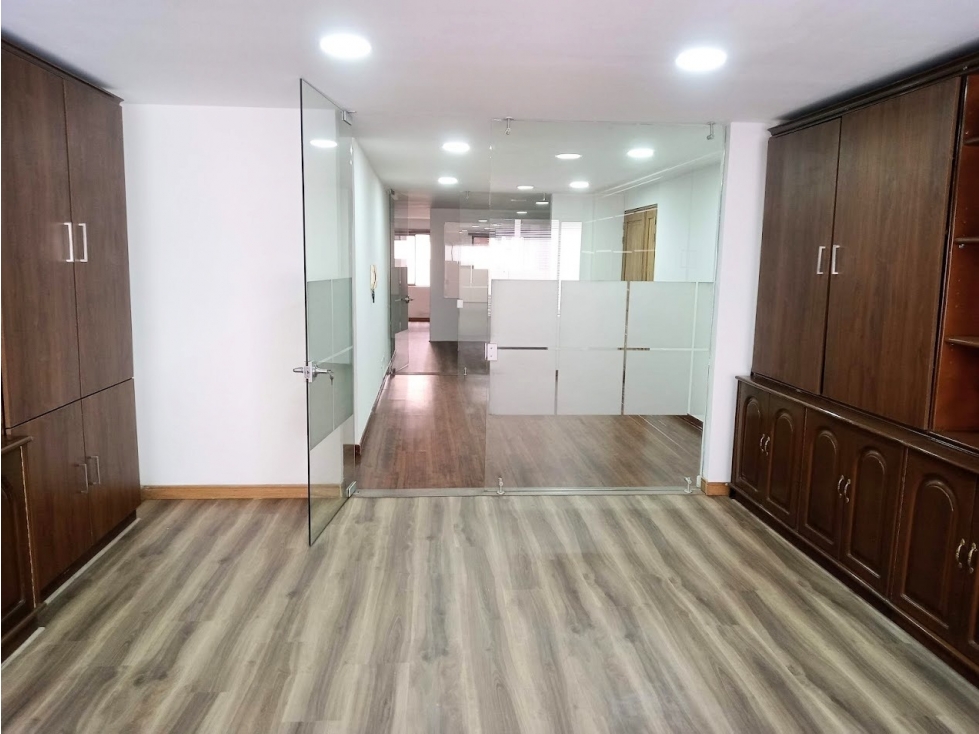 OFICINA VENTA EL LAGO, BOGOTA