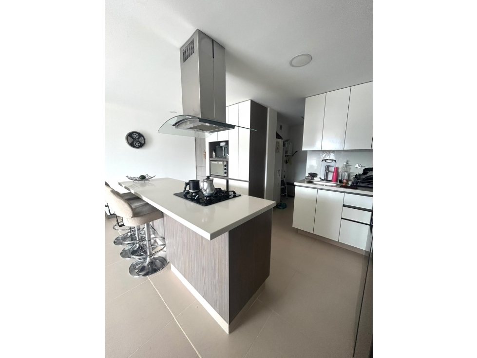 ¡Amplio y luminoso apartamento en el sector de Otra Parte! — foto 3