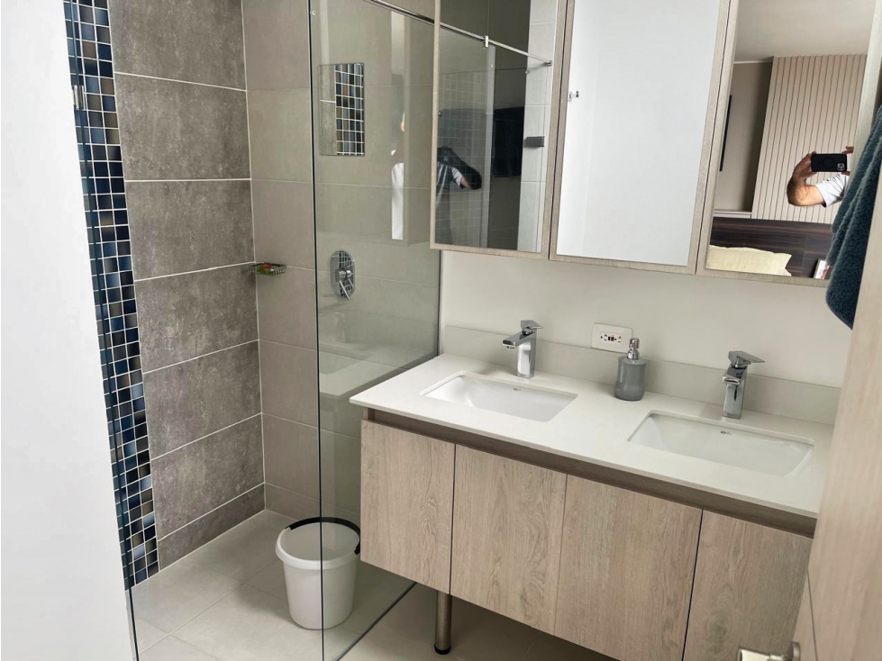 Apartamento en Envigado | 130m² - Piso 18, Diseño contemporáneo — foto 6