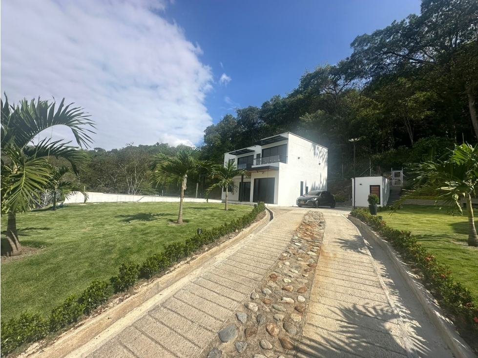 Casa Campestre 1.017m² | Ubicada en Sopetrán, Antioquia
